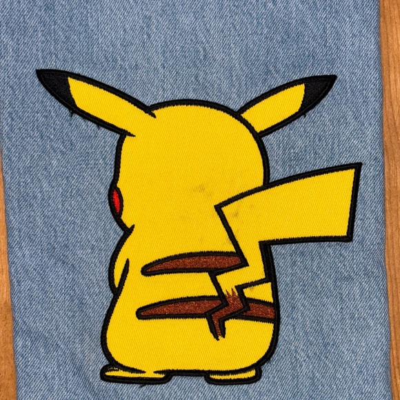 Levi’s 551 x Pokemon jeans - Picture 3 of 4